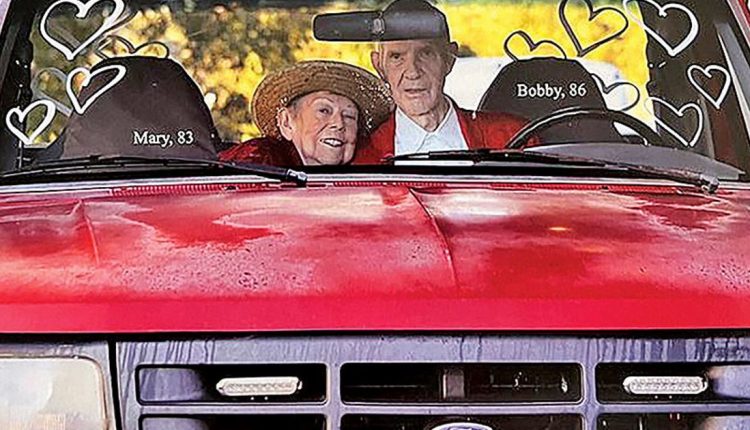 Sugar Creek seniors abuzz over Blue Oval City plan