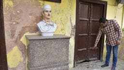 Main gate of Martyr Sukhdev Thapar house damaged by stray dog in Ludhiana on Tuesday. (Gurpreet Singh/HT)