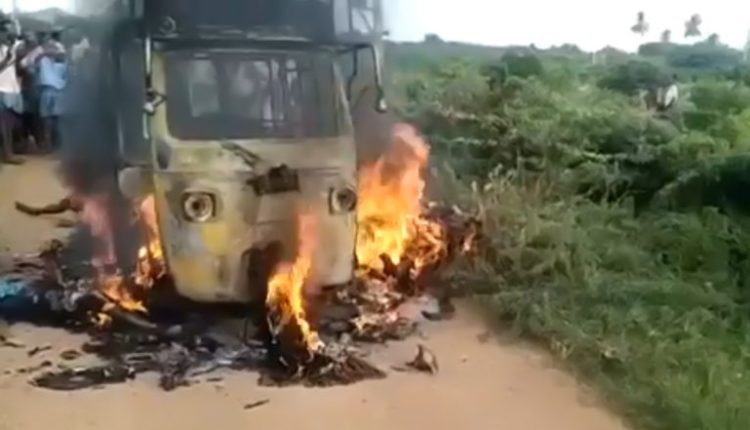 Andhra Pradesh Shocker: 8 People Burnt Alive After High Tension Wires Hit Their Auto Rickshaw