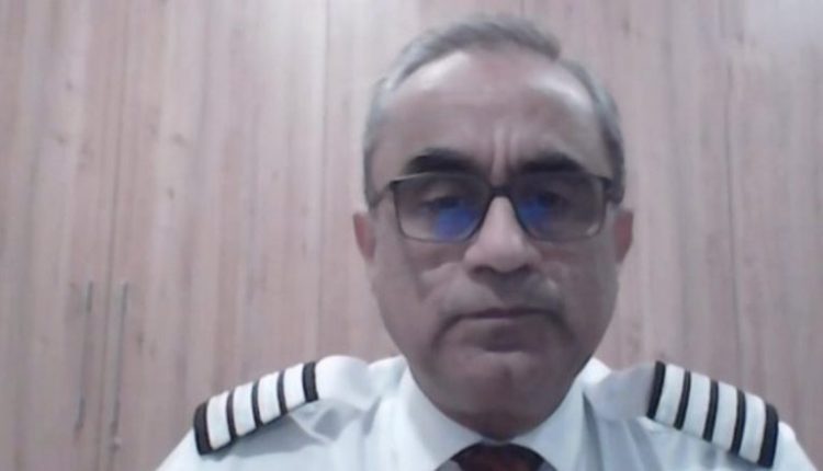 Spicejet Chief Lauds Pilots, ‘Captain Monica Khanna’ & ‘Officer Balpreet Singh’, As the Flight Hit by Bird Lands Safely in Patna