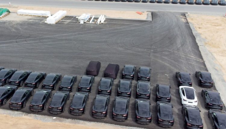 Tesla's German recruitment drive hit by lower wages