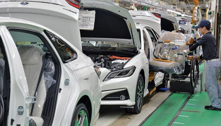 Toyota global production down 400,000