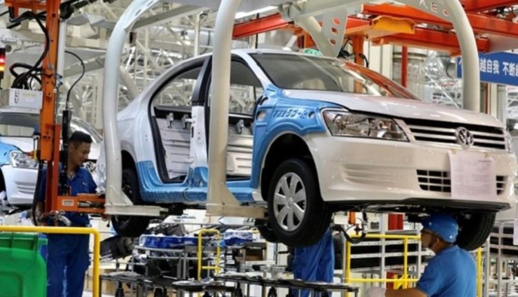 VW CEO Diess defends operations in Xinjiang