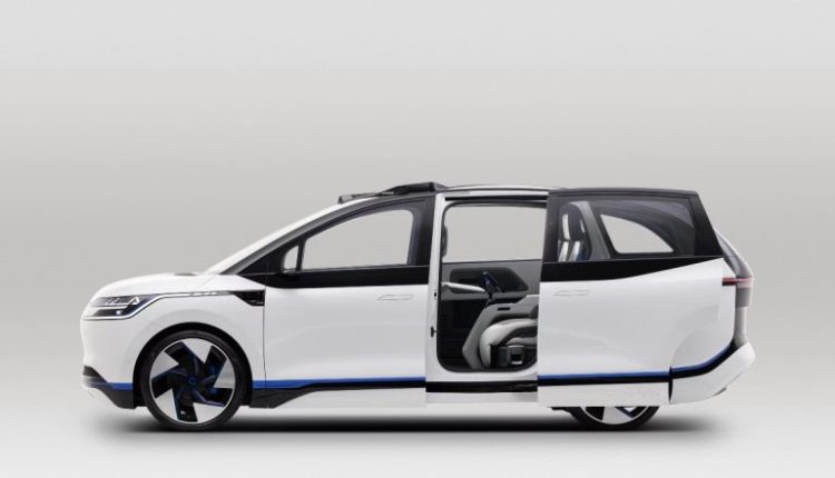 Apollo RT6: Chinese Search Engine Baidu Unveils Latest Autonomous Electric Vehicle