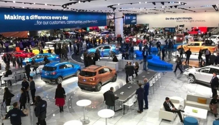 Auto show puts the 'Detroit' back into downtown event