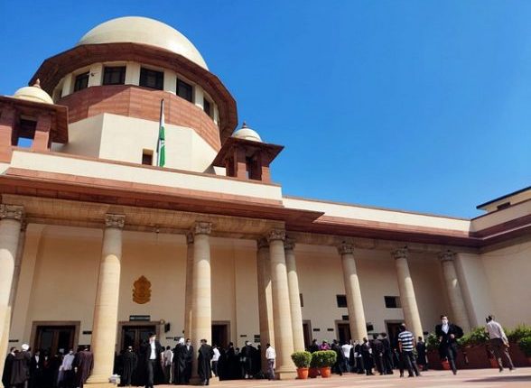 Mother Being Natural Guardian of Child Has Right to Decide Surname After Father's Demise, Says Supreme Court