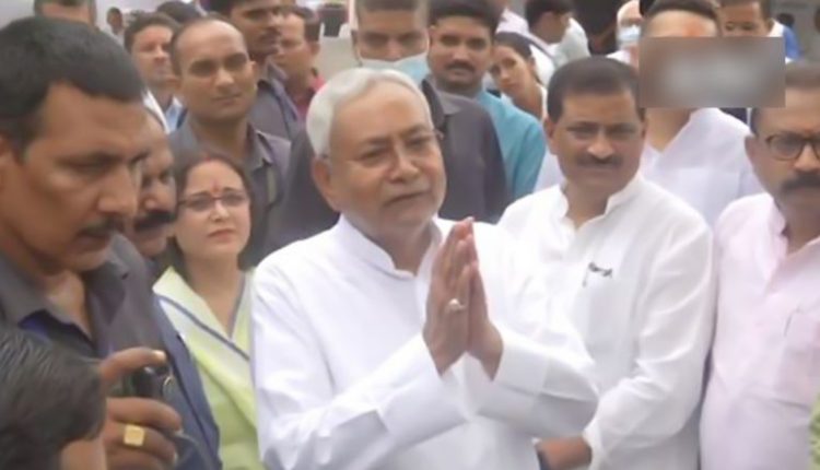 Bihar CM Nitish Kumar Denies Prime Ministerial Ambitions, Says Working for Opposition Unity
