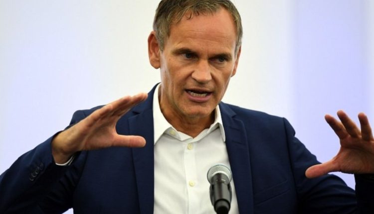 VW's new CEO plans to downsize board, report says