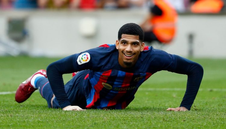 Araujo denies surgery prioritises Barcelona over Uruguay | Football News