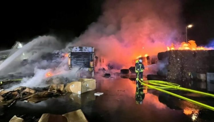 Fire Breaks Out at Tesla Gigafactory Berlin, Detractors Call for Production Halt