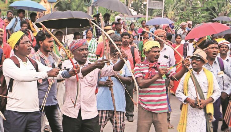 Tribals’ rally brings traffic to a halt in parts of Kolkata