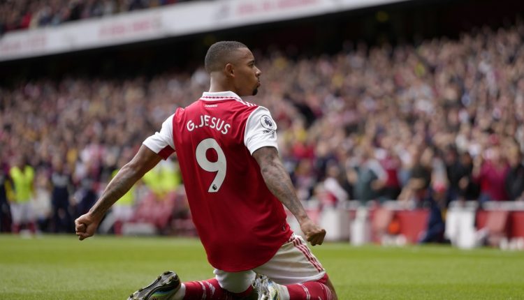 Arsenal beat ten-man Tottenham 3-1 to stay atop Premier League table | Football News