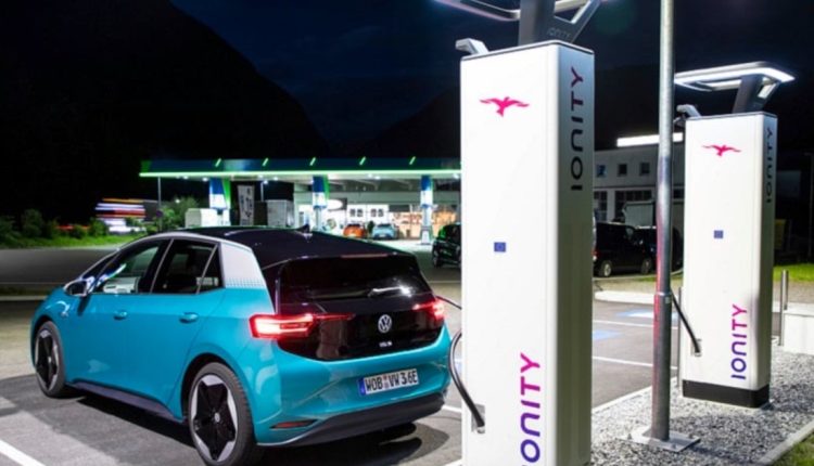 EU reaches deal for ban on new combustion-engine cars from 2035