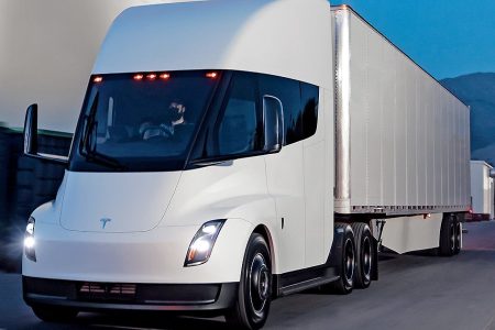 Five years later, Tesla will deliver Semi trucks, Musk says