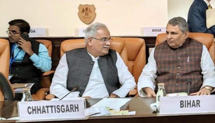 Centre must share fuel cess, surcharge collection with states: Bihar FM
