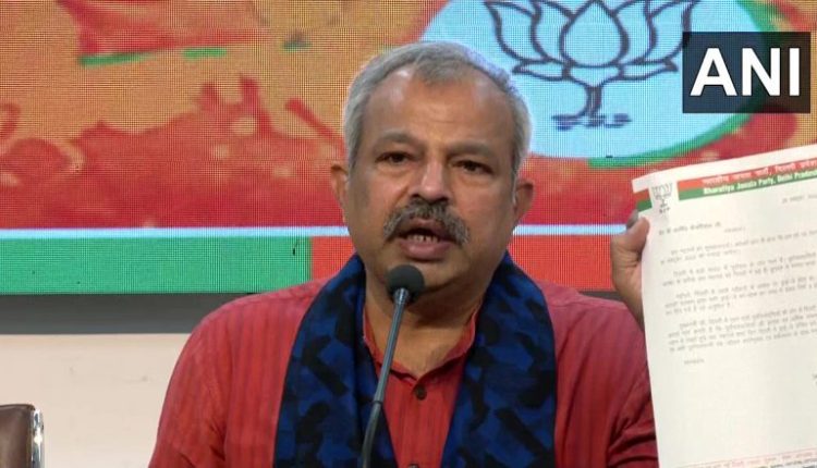 MCD Elections 2022: BJP Releases ‘Sankalp Patra’ for Delhi Municipal Polls; Promises Online Services, 100% Garbage Processing and More