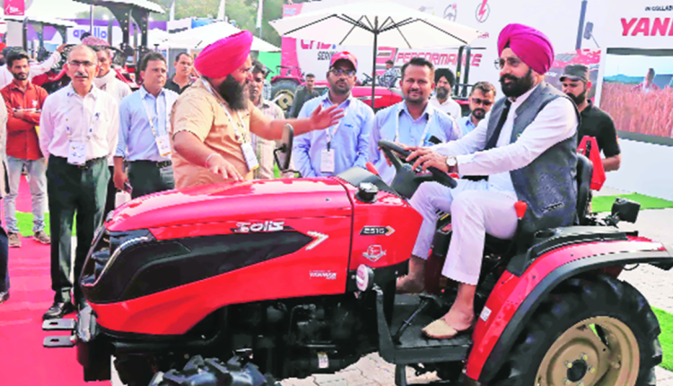 Over 20,000 farmers visit 4-day agro fair at Parade Ground