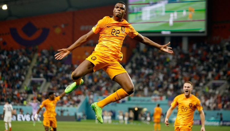 Dominant Dutch ease past USA into World Cup quarters | Football News