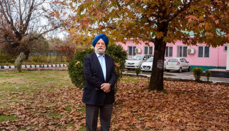 Kejriwal govt thriving on politics of 'chaos and freebies': Hardeep Puri
