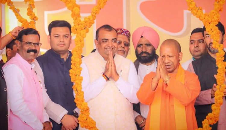 Rampur Assembly By-Election 2022: Azam Khan Hoodwinked Muslims by Showing Them 'Fear of BJP', Says Party Candidate Akash Saxena