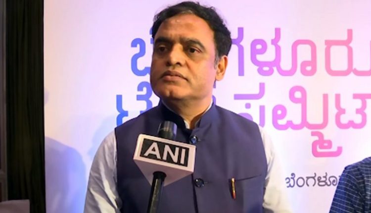 Uttar Pradesh: Karnataka Minister CN Ashwathnarayan Offers Silver Brick to Ram Temple in Ayodhya