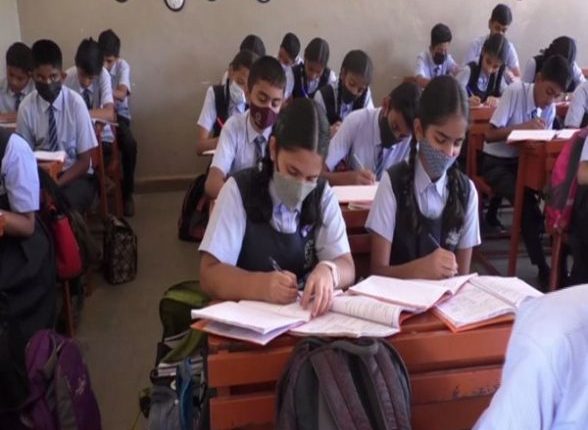 Cold Wave in Rajasthan: Schools Closed Till January 18 in Udaipur, Bikaner as Mercury Drops