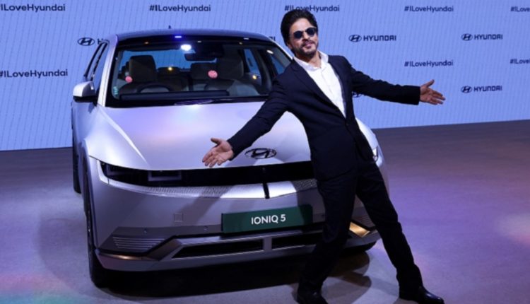 Foreign automakers dominate Indian auto show with EVs