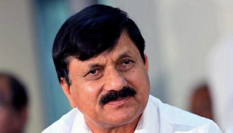 Karnataka Home minister refutes Kumaraswamy's claim of link with Santro Ravi | Bengaluru