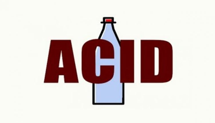 Lucknow: Mother-Son Face Acid Attack by Two Bike-Borne Men in Gomti Nagar; Probe Launched