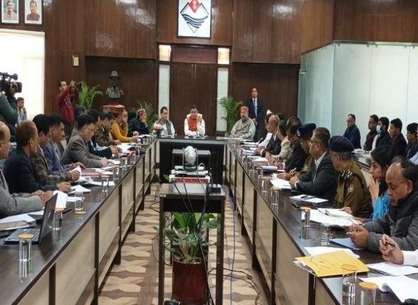 Char Dham Yatra 2023: Uttarakhand CM Pushkar Singh Dhami Holds Review Meeting To Take Stock of Preparations