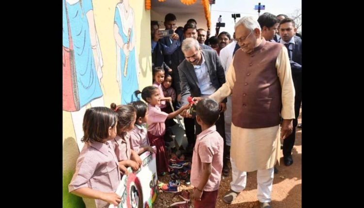 Nitish shrugs off Kushwaha’s moves