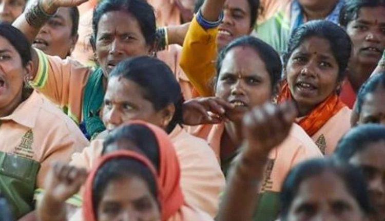 Karnataka pourakarmikas to take three day official Singapore trip: Report | Bengaluru