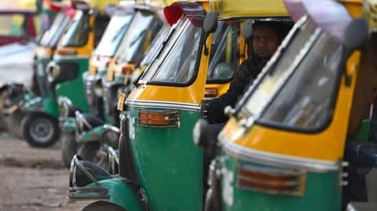 Bengaluru police detain auto drivers protesting against bike taxis. Video(Raj K Raj/HT PHOTO)