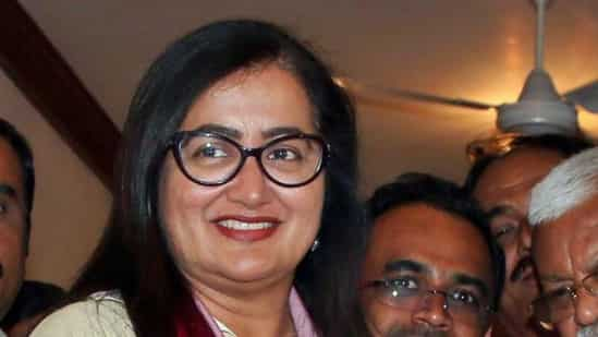 Mandya independent MP Sumalatha extends 'full support' to BJP