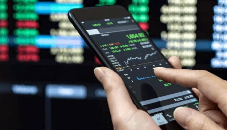 STT on the sale of futures was hiked from 0.01 per cent to 0.0125 per cent meaning traders will now have to pay STT of Rs 1,250 on Rs 1 crore of turnover while selling futures.