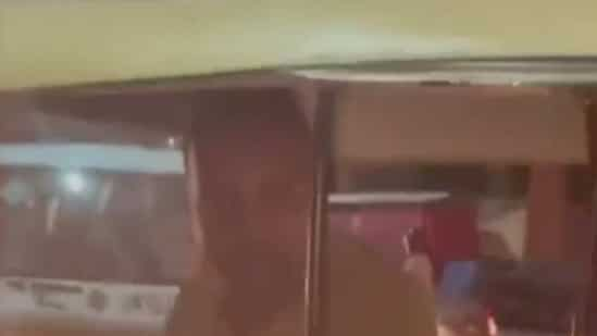 'Why should I speak Hindi?' : Auto driver lashes out at passenger. (Screegrab from the viral video) 