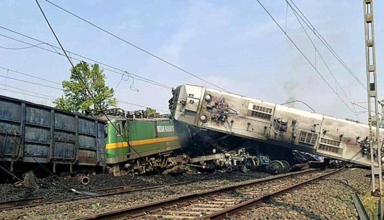 Locomotive pilot killed, 5 injured as trains collide in Madhya Pradesh