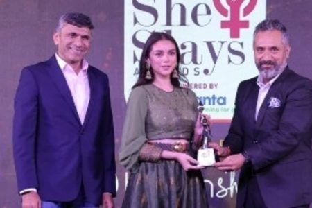 Aditi Rao Hydari on winning She Slays Champion Award: I was encouraged to dream | Fashion Trends