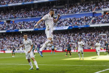 Karim Benzema nets hattrick in Real Madrid win but Vinicius Junior injured | Football News