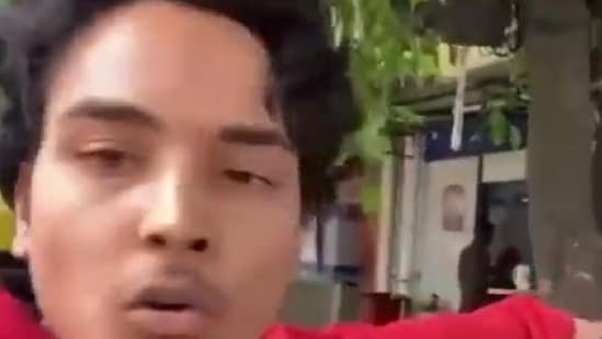 Bihar man alleges language based harassment in Bengaluru, breaks down. VIDEO