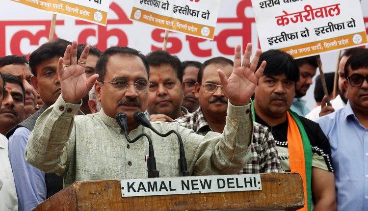 ‘Delhi govt. trying to privatise public transport, destroy DTC’