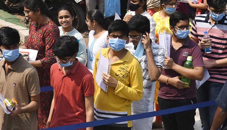 Bombay HC rejects plea challenging eligibility criterion of 75% in class 12 for JEE mains