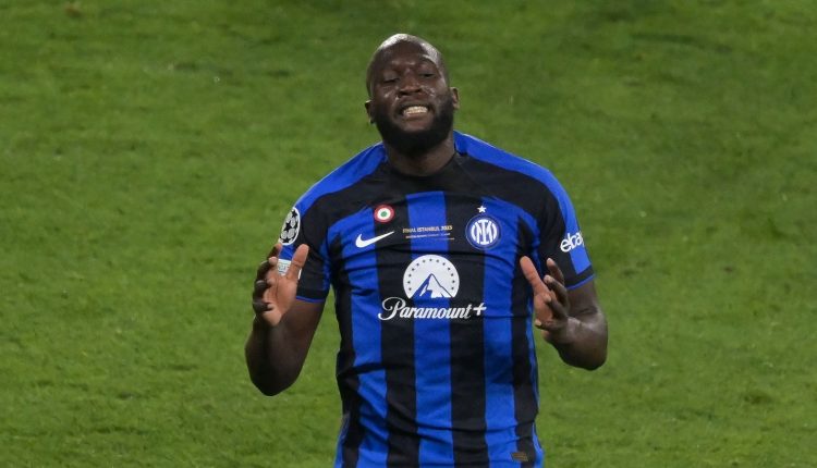 Watch: Lukaku accidentally stops Inter from scoring equaliser in UCL final | Football News
