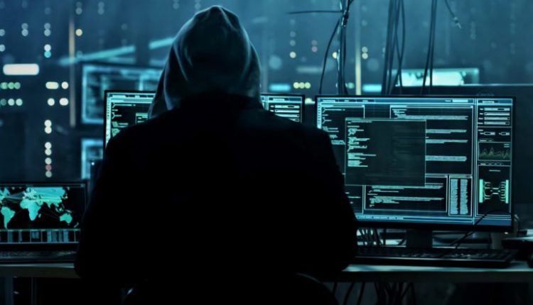 Delhi Shocker: Man Uploads Ex-girlfriend's Obscene Pictures Online to Pressure Her to Marry Him