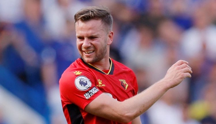 Former Manchester United midfielder Tom Cleverley announces retirement | Football News
