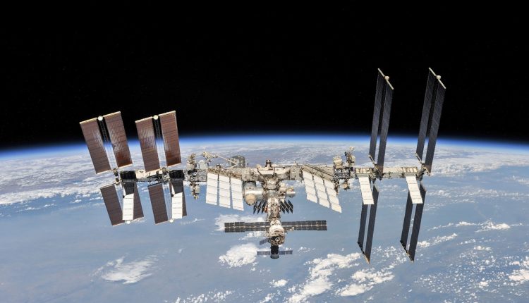 NASA power outage briefly disrupts contact with International Space Station