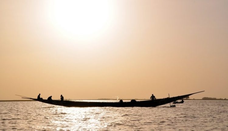 Kerala Boat Capsize: Snake Boat Season Champakulam Moolam ‘Vallam Kali’ Off to Bad Start As Women’s Boat Overturns; All 17 Women Rescued
