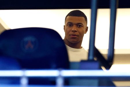 Key reasons behind Kylian Mbappe staying at PSG: Report | Football News