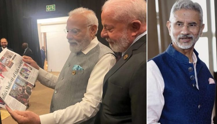 'India's Modi Out Of This World': EAM S Jaishankar Shares Picture of PM Narendra Modi Holding News Daily With India's Historic Feat as its Banner Headline at BRICS Summit in Johannesburg (See Pic)