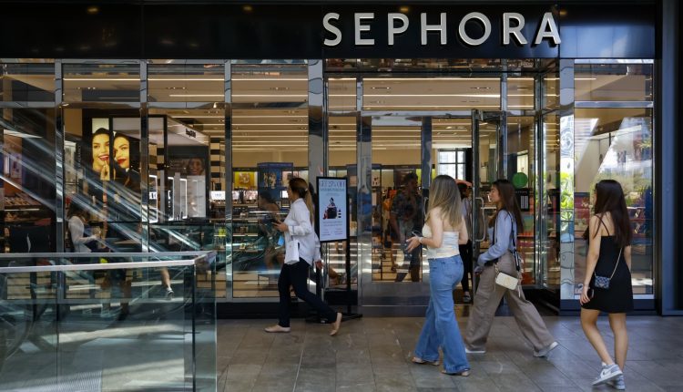 JPMorgan backs off recession call even with 'very elevated' risks